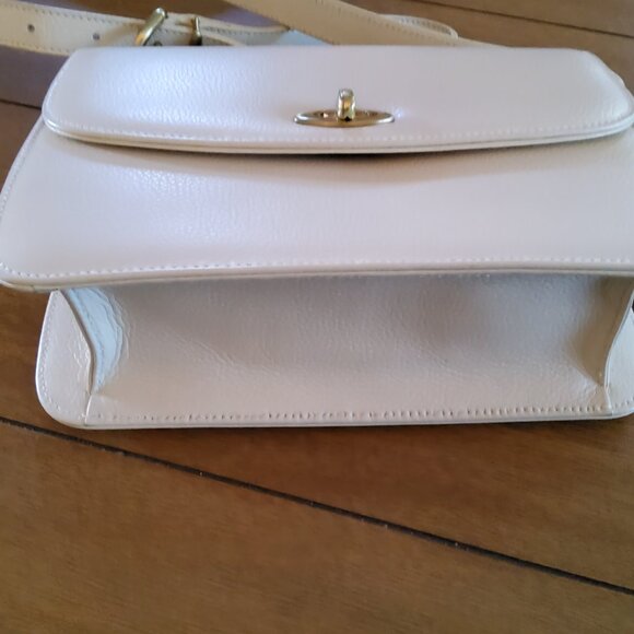 COACH Very Elegant White Crossbody Bag - Picture 4 of 11